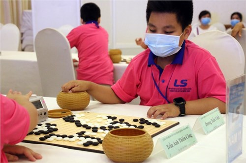 Thể thao và trí tuệ: Dương Tuấn Vinh - học sinh lớp 6A2 trường THCS Nguyễn Lân đạt thành tích cao trong cuộc thi Cờ vây toàn quốc 2020