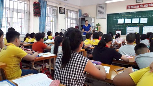 Cô giáo Phạm Mai Phương GVCN lớp 5E thực hiện tiết Thanh tra hoạt động sư phạm HK I năm học 2018-2019