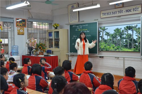 Tổ chức thành công Tập huấn và Chuyên đề dạy học môn Tiếng Việt lớp 3 cấp Quận năm học 2022-2023