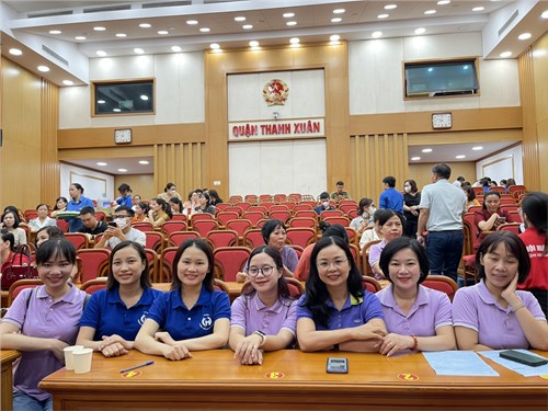 Cán bộ, giáo viên và nhân viên trường Tiểu học Khương Mai sôi nổi tham gia Ngày hội  Giọt máu nghĩa tình Thanh Xuân  2023